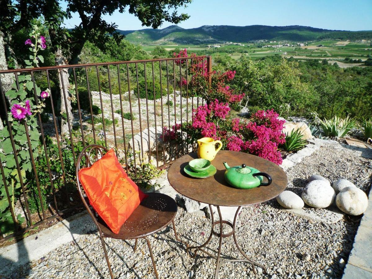 Bed and Breakfast Le Petit Mas Vogue Exterior foto